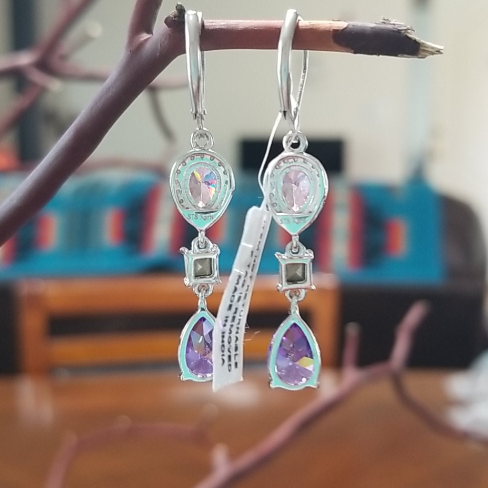 Beautiful earrings - Picture 3 of 6